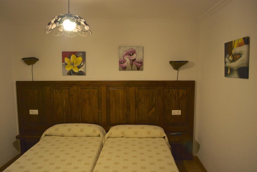 Hostal Monte Rio Hotel Trescares Værelse billede